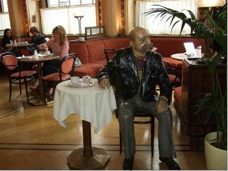 Sotaydulich Sotay Dulich Khampha Kham Pha Bui Thuong thuc cafe o Vienna 