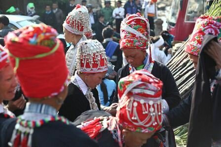 Sotaydulich Sotay Dulich Khampha Kham Pha Bui Di cho Muong Hum