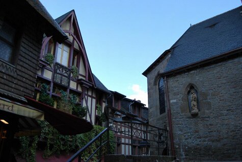 Sotaydulich Sotay Dulich Khampha Kham Pha BuiMont Saint Michel ky quan cua nuoc Phap