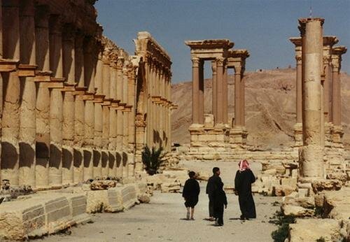 Sotaydulich Sotay Dulich Khampha Kham Pha Bui Syria cua so mo ra qua khu