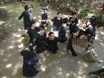 Sổ tay du lịch so tay du lich Sotaydulich Sotay Dulich Khampha Kham Pha Bui Ve miet vuon Vinh Long thuong thuc trai cay ca nuong