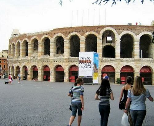 Sổ tay du lịch so tay du lich Sotaydulich Sotay Dulich Khampha Kham Pha Bui Verona yen binh va duyen dang