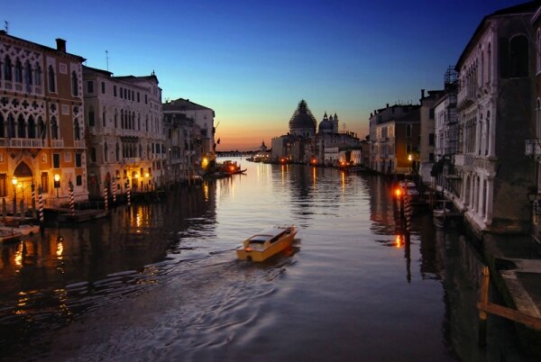 Sổ tay du lịch so tay du lich Sotaydulich Sotay Dulich Khampha Kham Pha Bui Venice mot ve dep trang le