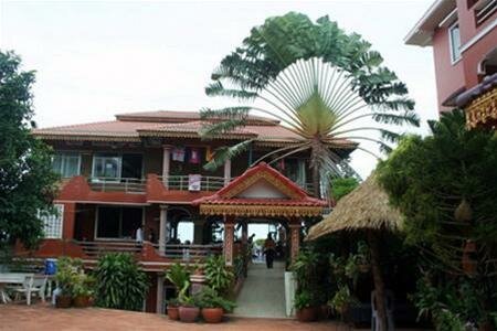 Sổ tay du lịch so tay du lich Sotaydulich Sotay Dulich Khampha Kham Pha Bui Lang thang o Sihanouk Ville