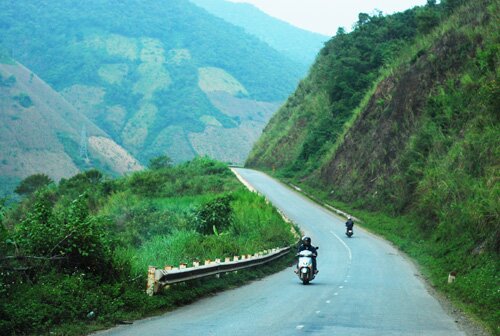 Sổ tay du lịch so tay du lich Sotaydulich Sotay Dulich Khampha Kham Pha Bui Den Son La tham nha tu To Hieu