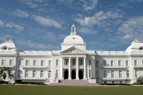  Sổ tay du lịch so tay du lich Sotaydulich Sotay Dulich Khampha Kham Pha Bui Phu tong thong Haiti va mot nam nhin lai