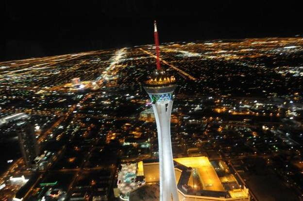  Sổ tay du lịch so tay du lich Sotaydulich Sotay Dulich Khampha Kham Pha Bui Tour tham quan Las Vegas bang truc thang vao buoi toi