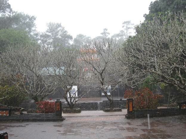  Sổ tay du lịch so tay du lich Sotaydulich Sotay Dulich Khampha Kham Pha Bui Ve voi Hue thuong Lang tam Tho mong Lang Tu Duc