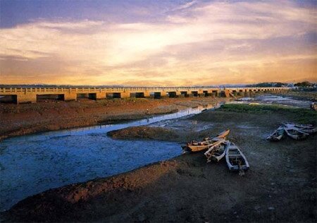 Sổ tay du lịch so tay du lich Sotaydulich Sotay Dulich Khampha Kham Pha Bui cay cau da co nhat Trung Quoc
