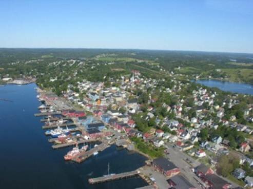 Sổ tay du lịch so tay du lich Sotaydulich Sotay Dulich Khampha Kham Pha Bui Nguoc dong thoi gian Thanh pho Lunenburg