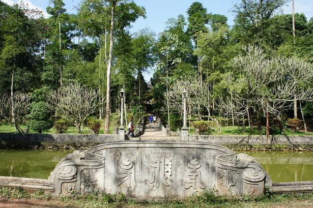 Sổ tay du lịch so tay du lich Sotaydulich Sotay Dulich Khampha Kham Pha Bui Ve voi Hue thuong Ky 18 Tu Hieu noi yen nghi cua nhung con nguoi khong toan ven
