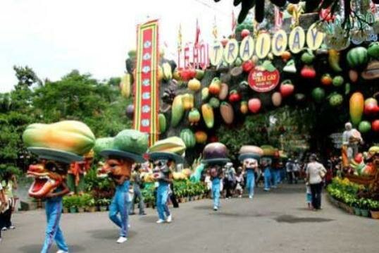Sổ tay du lịch so tay du lich Sotaydulich Sotay Dulich Khampha Kham Pha Bui TP Ho chi minh hop bao gioi thieu le hoi trai cay nam bo 2011