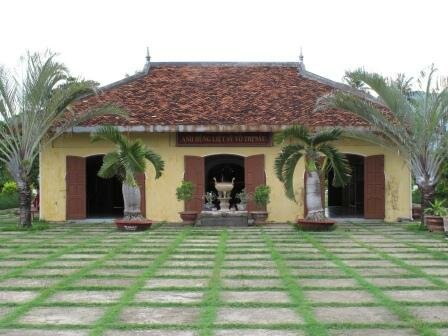 Sổ tay du lịch so tay du lich Sotaydulich Sotay Dulich Khampha Kham Pha Bui Tieng vong trung khoi Con Dao Thien nhien va con nguoi