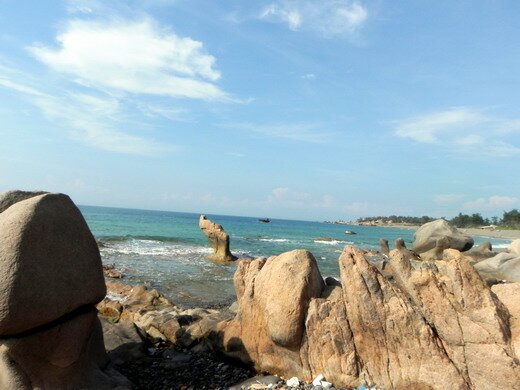 Sổ tay du lịch so tay du lich Sotaydulich Sotay Dulich Khampha Kham Pha Bui An tuong bien Co Thach voi nhung bai da lung linh