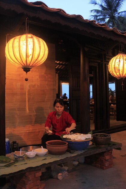 Sổ tay du lịch so tay du lich Sotaydulich Sotay Dulich Khampha Kham Pha Bui Khong gian hoai co o Nha Trang dip Festival Bien