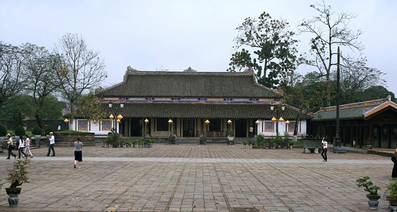 Sổ tay du lịch_sổ tay_du lịch_so tay du lich_so tay_du lich_sotaydulich_sotay_dulich_dọc miền đất nước_doc mien dat nuoc_ve voi hue thuong_hien trang hue
