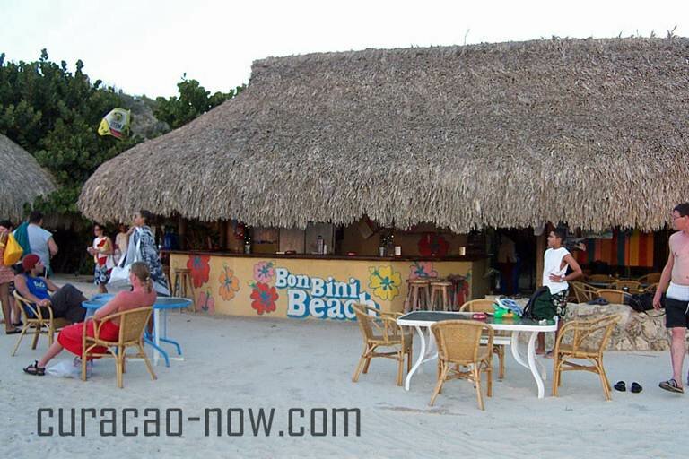 Sổ tay du lịch so tay du lich Sotaydulich Sotay Dulich Khampha Kham Pha Bui Playa Cas Abao bai bien xinh dep tu Ha Lan