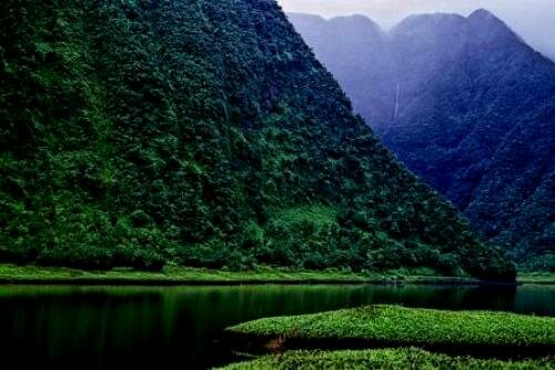 Sổ tay du lịch so tay du lich Sotaydulich Sotay Dulich Khampha Kham Pha Bui Thien duong hoa binh tren dao Lamu