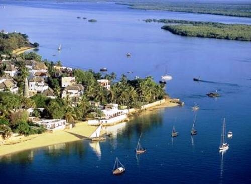 Sổ tay du lịch so tay du lich Sotaydulich Sotay Dulich Khampha Kham Pha Bui Thien duong hoa binh tren dao Lamu
