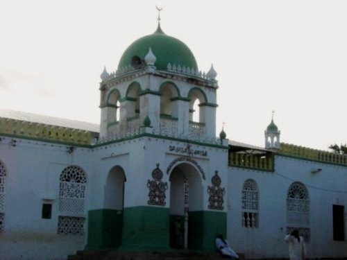 Sổ tay du lịch so tay du lich Sotaydulich Sotay Dulich Khampha Kham Pha Bui Thien duong hoa binh tren dao Lamu