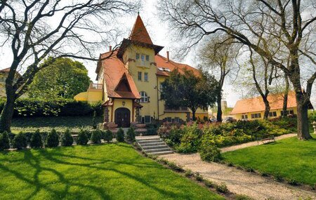 Sổ tay du lịch so tay du lich Sotaydulich Sotay Dulich Khampha Kham Pha Bui Ghe tham Lau dai cua nguoi Viet tren dat Hungary