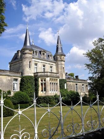 Sổ tay du lịch so tay du lich Sotaydulich Sotay Dulich Khampha Kham Pha Bui Chateau de Malleret Lau dai tuyet voi 