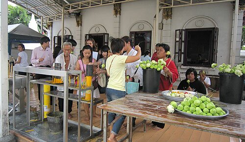 Sổ tay du lịch so tay du lich Sotaydulich Sotay Dulich Khampha Kham Pha Bui Thai Lan mua An cu kiet ha