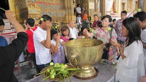 Sổ tay du lịch so tay du lich Sotaydulich Sotay Dulich Khampha Kham Pha Bui Thai Lan mua An cu kiet ha