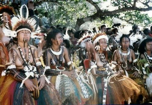 Sổ tay du lịch so tay du lich Sotaydulich Sotay Dulich Khampha Kham Pha Bui Papua thien dang bi lang quen