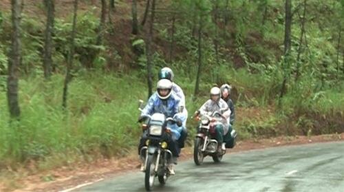 Sổ tay du lịch so tay du lich Sotaydulich Sotay Dulich Khampha Kham Pha Bui Kham pha Nam Ban bang xe phan khoi lon