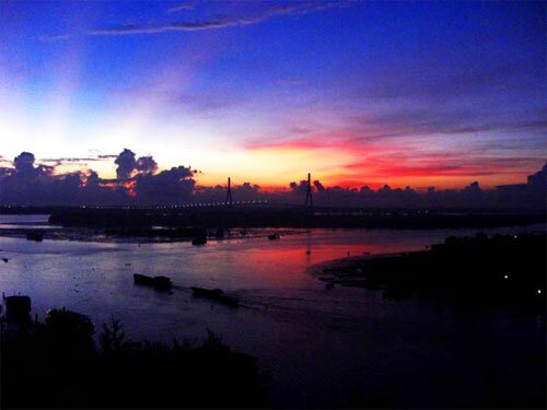 Sổ tay du lịch so tay du lich Sotaydulich Sotay Dulich Khampha Kham Pha Bui Ve dep dong bang song Cuu Long qua ong kinh nguoi My