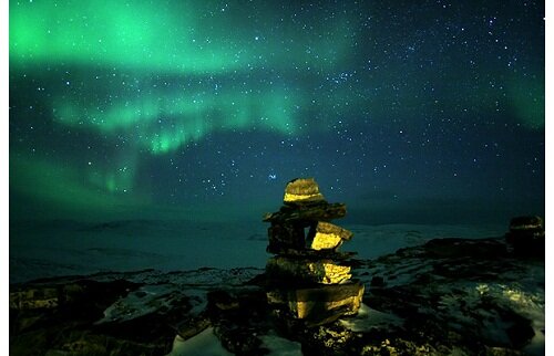 Sổ tay du lịch so tay du lich Sotaydulich Sotay Dulich Khampha Kham Pha Bui Den Iceland ngam mat troi luc nua dem