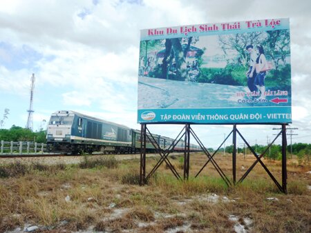 Sổ tay du lịch so tay du lich Sotaydulich Sotay Dulich Khampha Kham Pha Bui Tram Tra Loc ve dep hoang so day quyen ru