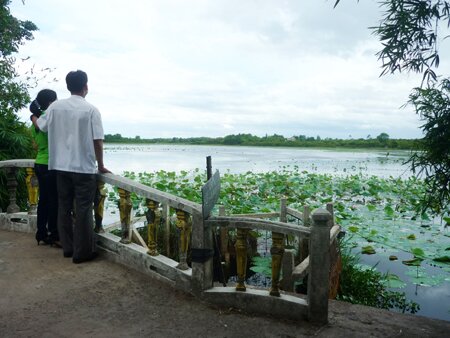 Sổ tay du lịch so tay du lich Sotaydulich Sotay Dulich Khampha Kham Pha Bui Tram Tra Loc ve dep hoang so day quyen ru