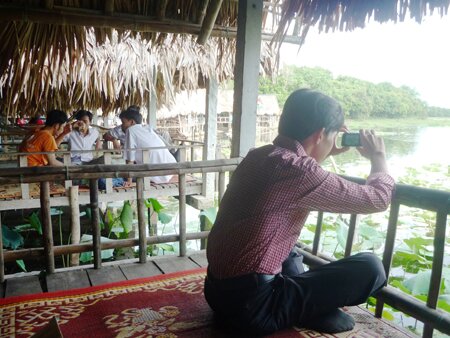 Sổ tay du lịch so tay du lich Sotaydulich Sotay Dulich Khampha Kham Pha Bui Tram Tra Loc ve dep hoang so day quyen ru