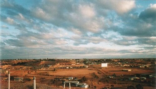Sổ tay du lịch so tay du lich Sotaydulich Sotay Dulich Khampha Kham Pha Bui Coober Ped Thi tran ngam ki la o Uc