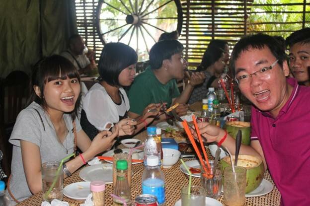 Sổ tay du lịch so tay du lich Sotaydulich Sotay Dulich Khampha Kham Pha Bui Dang trao niem vui ky niem offline bui Cambodia thang 9