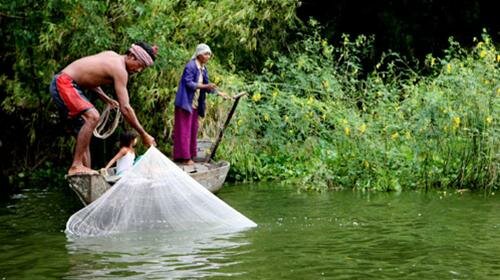 Sổ tay du lịch so tay du lich Sotaydulich Sotay Dulich Khampha Kham Pha Bui Dau nguon song Hau mua nuoc len