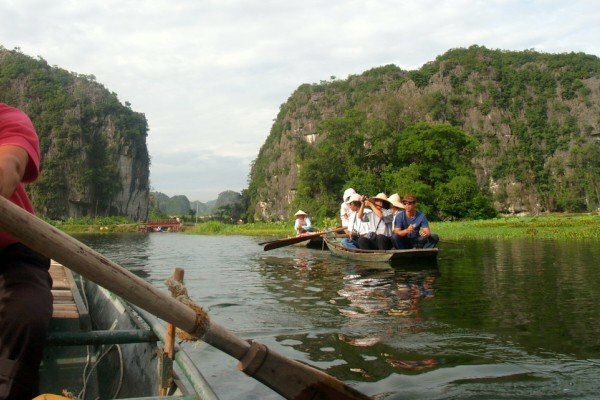 Sổ tay du lịch so tay du lich Sotaydulich Sotay Dulich Khampha Kham Pha Bui Di thuyen tren song Ngo Dong