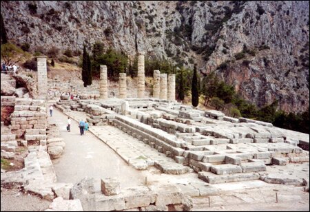 Sổ tay du lịch so tay du lich Sotaydulich Sotay Dulich Khampha Kham Pha Bui Den tho Appolo, Delphi Di san van hoa the gioi