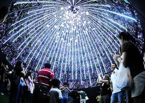 Sổ tay du lịch so tay du lich Sotaydulich Sotay Dulich Khampha Kham Pha Bui Offline du lịch don giang sinh tai Singapore Tinh than va tinh bang huu