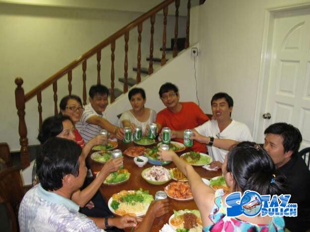 Sổ tay du lịch so tay du lich Sotaydulich Sotay Dulich Khampha Kham Pha Bui Offline du lịch don giang sinh tai Singapore Tinh than va tinh bang huu