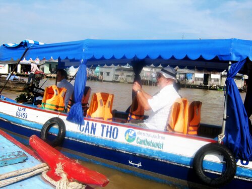 Sổ tay du lịch so tay du lich Sotaydulich Sotay Dulich Khampha Kham Pha Bui Som mai tren cho noi Cai Rang