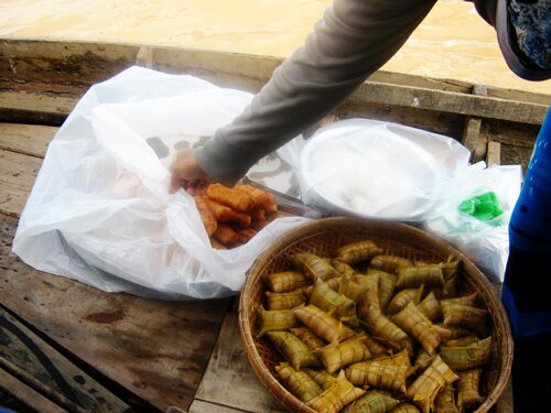 Sổ tay du lịch so tay du lich Sotaydulich Sotay Dulich Khampha Kham Pha Bui Som mai tren cho noi Cai Rang