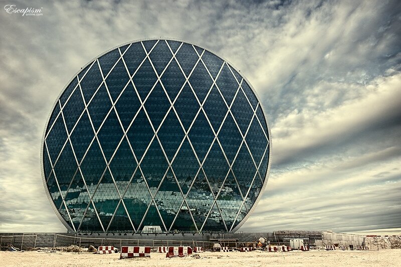 Sổ tay du lịch so tay du lich Sotaydulich Sotay Dulich Khampha Kham Pha Bui Chiem nguong toa nha choc troi hinh tron o Abu Dhabi
