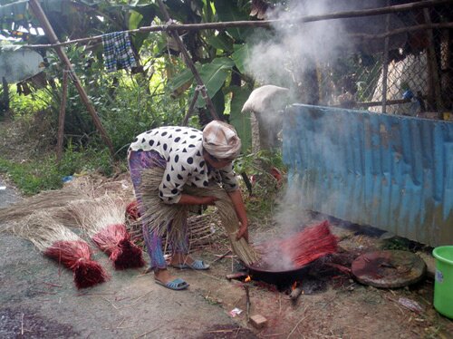 Sổ tay du lịch so tay du lich Sotaydulich Sotay Dulich Khampha Kham Pha Bui Ve tham lang chieu Dinh Yen