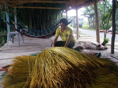 Sổ tay du lịch so tay du lich Sotaydulich Sotay Dulich Khampha Kham Pha Bui Ve tham lang chieu Dinh Yen