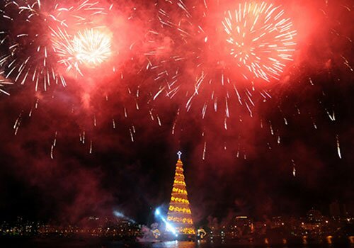 Sổ tay du lịch so tay du lich Sotaydulich Sotay Dulich Khampha Kham Pha Bui Ngam cay thong Noel noi lon nhat the gioi