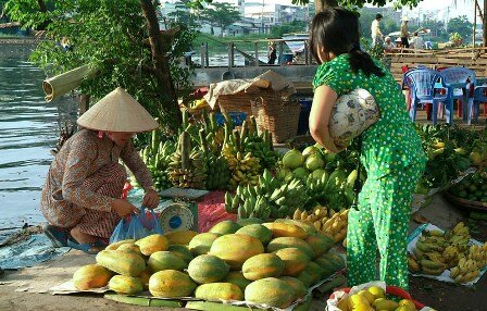 Sổ tay du lịch so tay du lich Sotaydulich Sotay Dulich Khampha Kham Pha Bui Cho noi giua long Sai Gon