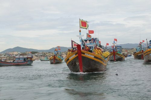 Sổ tay du lịch so tay du lich Sotaydulich Sotay Dulich Khampha Kham Pha Bui Giong buom ra cu lao Cau mua lanh